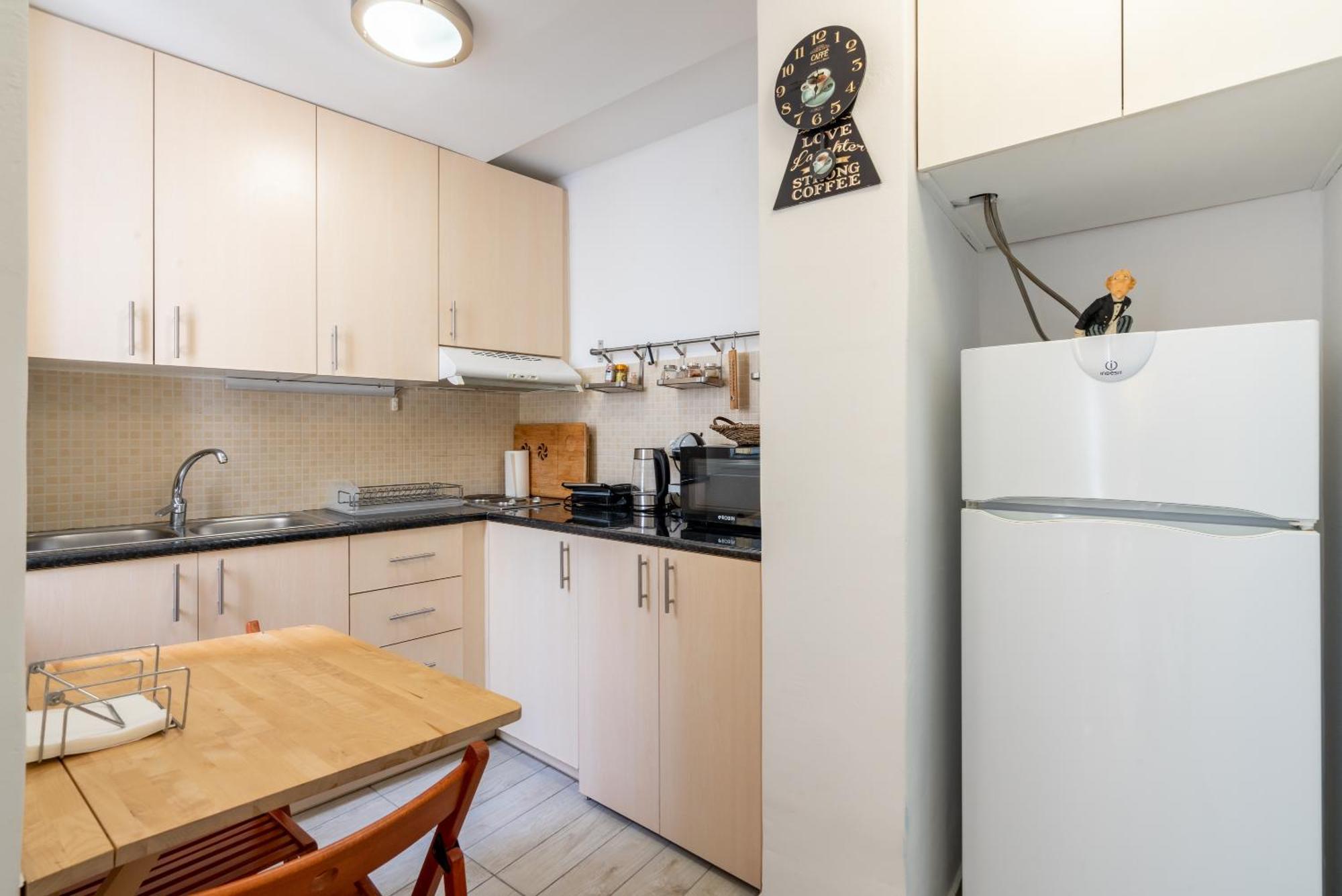 Great 35 Sq M Studio On 1St Floor In Bohemian Psyri In Athens' Historic Center-In Vivo Apartments Dış mekan fotoğraf